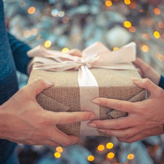 gift-gd72b469a9_1920