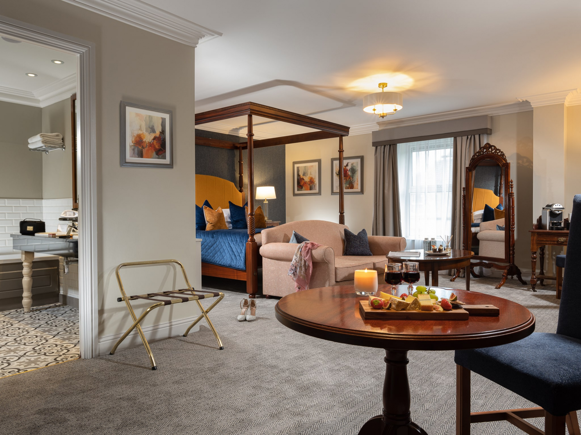 suite side shot